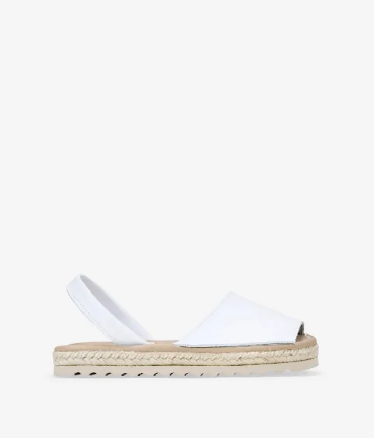 Clearance Bosanova Abarcas planas blancas en piel con esparto