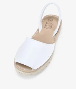 Clearance Bosanova Abarcas planas blancas en piel con esparto