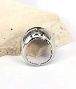 Hot Bosanova Anillo metálico plateado minimalista