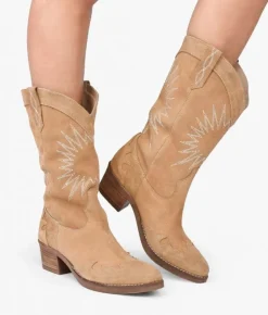 Outlet Bosanova Botas cowboy serraje piel arena con bordado