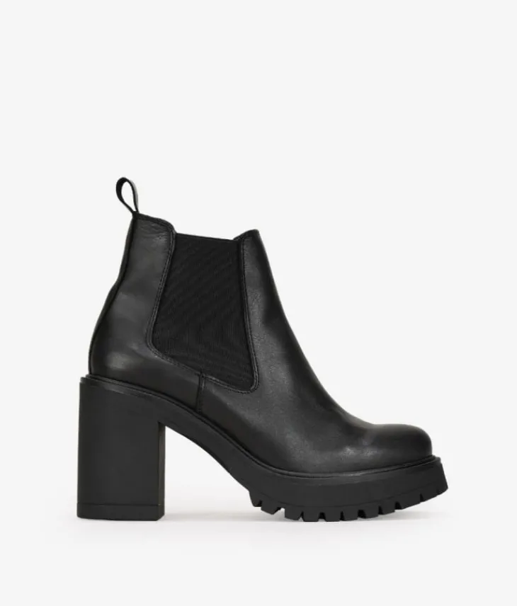 New Bosanova Botines chelsea negros en piel con tacón