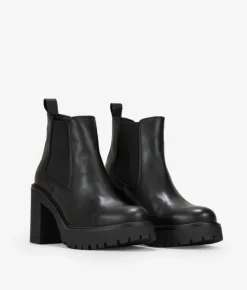 New Bosanova Botines chelsea negros en piel con tacón
