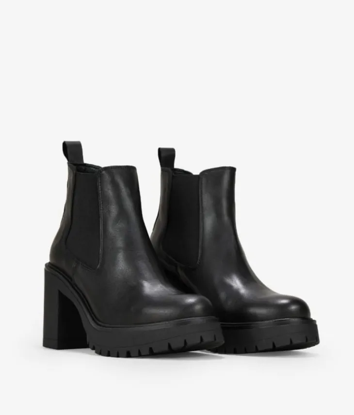 New Bosanova Botines chelsea negros en piel con tacón