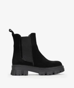 Fashion Bosanova Botines chelsea negros en piel serraje suela track