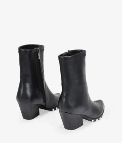Online Bosanova Botines cowboy negros con tachas en la suela