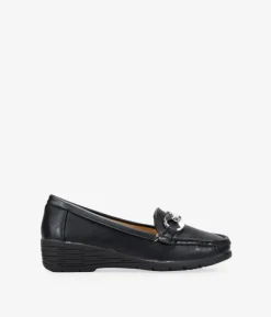 Discount Bosanova Mocasines de cuña negros con detalle metálico