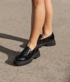 New Bosanova Mocasines negros en charol con plataforma