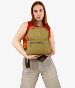 Outlet Bosanova Mochila casual verde en nylon con logo