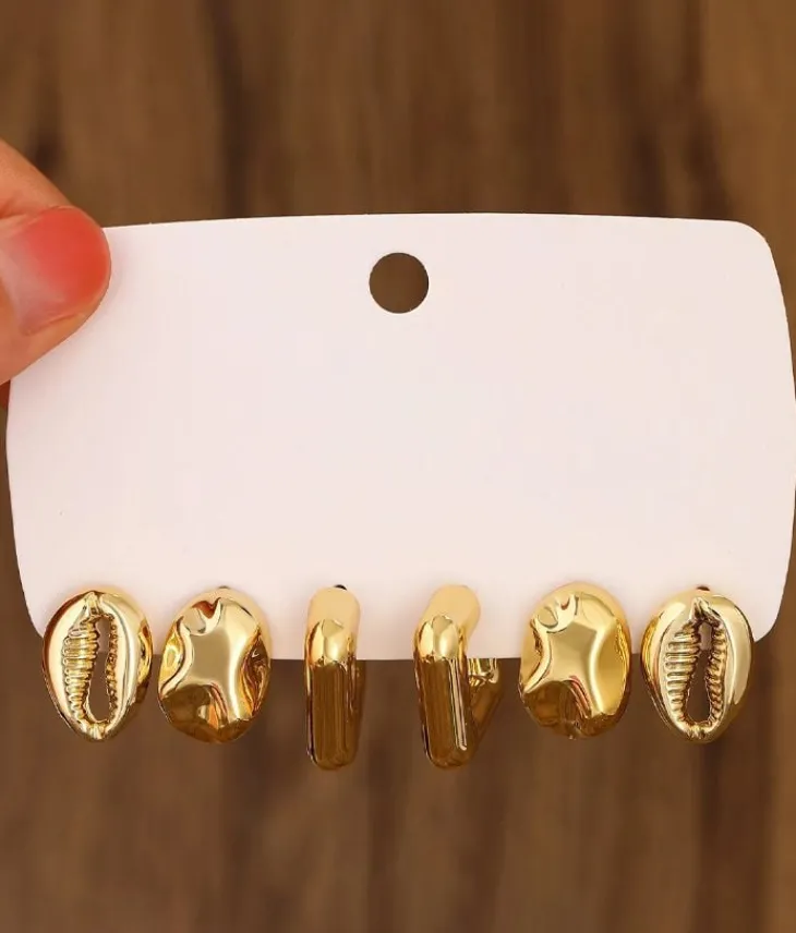 Clearance Bosanova Pack pendientes dorados metálicos
