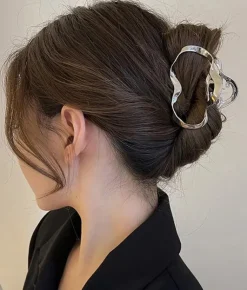 Online Bosanova Pinza de pelo plateada ovalada