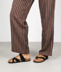 Best Bosanova Sandalias de dedo planas negras con suela de corcho