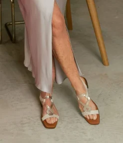 Online Bosanova Sandalias de piel beige con tacón bajo