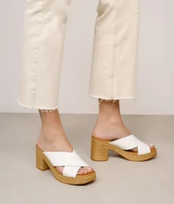 Clearance Bosanova Sandalias de piel blancas con tacón efecto rafia