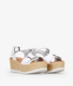 Clearance Bosanova Sandalias de piel blancas con cuña efecto esparto y hebillas