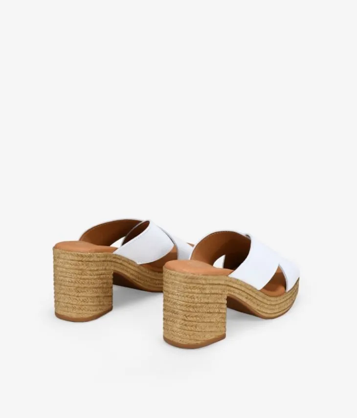 Clearance Bosanova Sandalias de piel blancas con tacón efecto rafia
