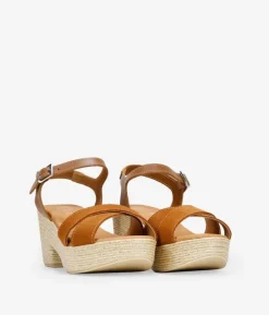Outlet Bosanova Sandalias de piel marrones con tacón