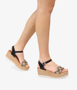 Outlet Bosanova Sandalias de piel negras con cuña efecto de esparto