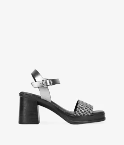 Outlet Bosanova Sandalias de piel negras con tacón