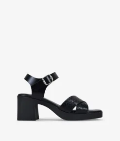Outlet Bosanova Sandalias de piel trenzadas negras con tacón