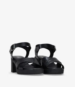 Outlet Bosanova Sandalias de piel trenzadas negras con tacón