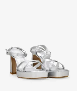 Outlet Bosanova Sandalias de tacón acampanado plateadas