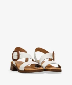 Clearance Bosanova Sandalias de tacón beige en piel con hebilla de madera