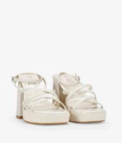 Discount Bosanova Sandalias de tacón campana blancas en charol