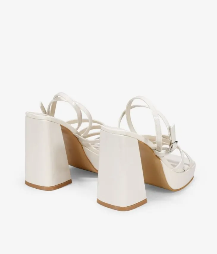 Discount Bosanova Sandalias de tacón campana blancas en charol