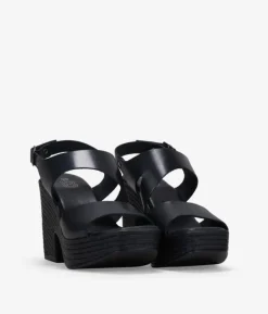 Outlet Bosanova Sandalias de tacón negras en piel con hebilla