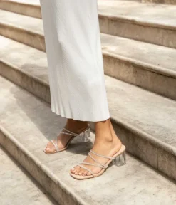 Discount Bosanova Sandalias de tacón transparentes con brillantes