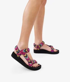 New Bosanova Sandalias deportivas planas con estampado étnico
