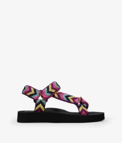 New Bosanova Sandalias deportivas planas con estampado étnico