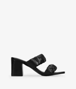 Discount Bosanova Sandalias negras con fruncido y tacón
