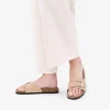 Hot Bosanova Sandalias planas beige con hebilla