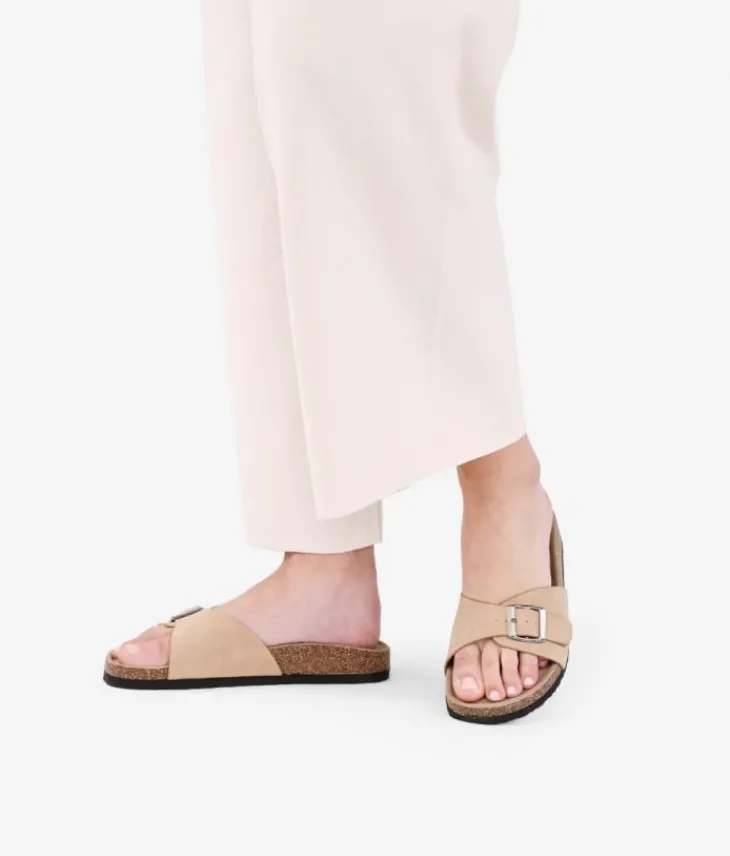 Hot Bosanova Sandalias planas beige con hebilla