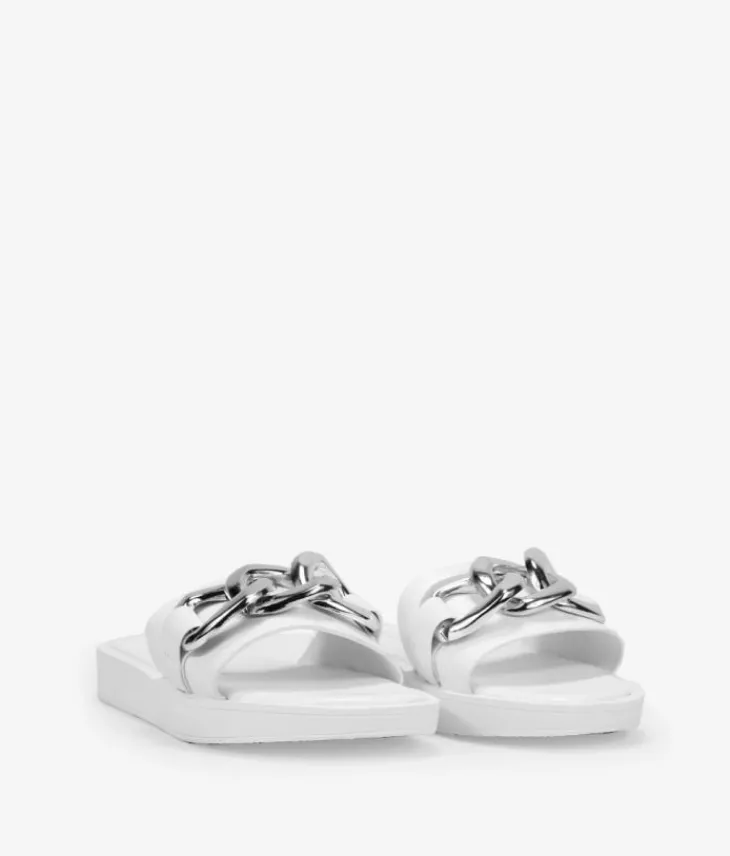 New Bosanova Sandalias planas blancas con cadena de eslabones