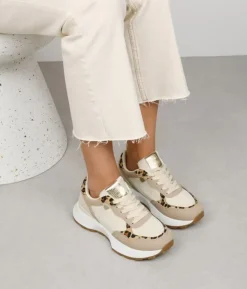 Outlet Bosanova Zapatillas beige con plataforma y leopardo