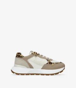 Outlet Bosanova Zapatillas beige con plataforma y leopardo