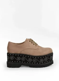 Discount Bosanova Zapatos plataforma taupe con tachas